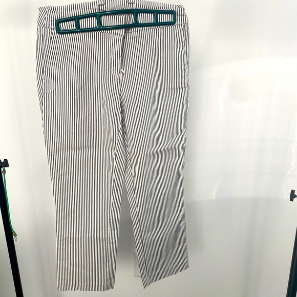 Off-white & grey capris - Picture 1 of 4